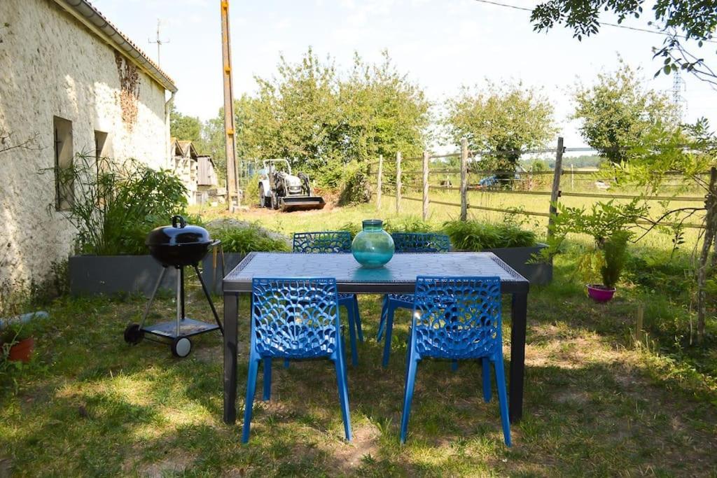 Gite A La Ferme Chaleureux Leilighet Civrac-de-Blaye Eksteriør bilde
